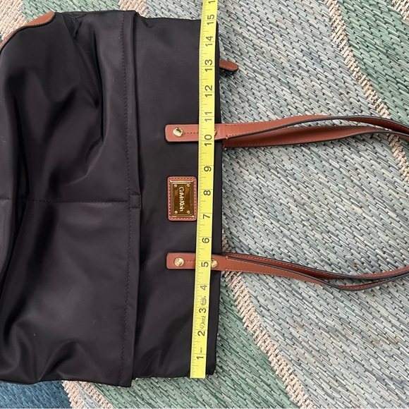 Clavin Klein black and brown classic purse - Picture 3 of 12